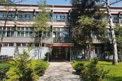 Osuđeni pedofil platio zatvorsku kaznu i vratio se da radi kao nastavnik u školi