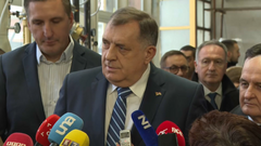 Dodik najavio nove blokade zbog izjava Heleza, nakon skupa u Banjaluci poručio: “I ja mislim da je RS 99% više Srbija nego BiH”