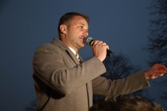 Stanivukovć: Odustanite od zakona i nema revolucije! (VIDEO)