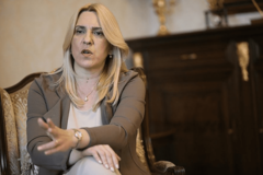 „JAČATI PRIVREDNU SARADNJU“ Političke i ekonomske teme na sastanku predsjednice Srpske i hrvatske delegacije