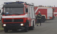 NEOBIČNA NEZGODA Žena krenula ka automobilu pa zaglavila nogu u kanalizacionoj cijevi, INTERVENISALI I VATROGASCI