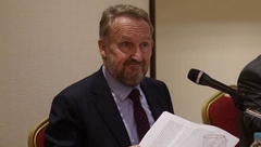 Izetbegović: Međunarodna zajednica hoće da me "skloni", Šmit neće da se zamjeri Dodiku