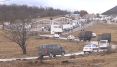 Migranti još jednu noć proveli na ledini: Odbijaju hranu, ne žele ni u šatore OSBiH na Lipi