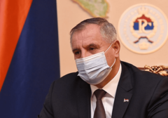 PROTIV KORONE ĆE BITI VAKCINISANO 20 ODSTO POPULACIJE Višković: Uzećemo najmanje 200.000 doza ruske vakcine