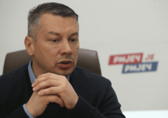 "ZAŠTO STE NEDORASLI FUNKCIJAMA" Nešić prozvao Komšića i Džaferovića