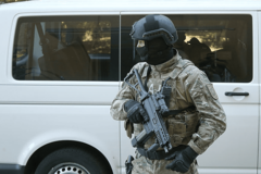 Osumnjičen da je OPRAO 12 MILIONA EVRA: Policija Srpske zbog Roka Snežića pretresala po Banjaluci i Prijedoru