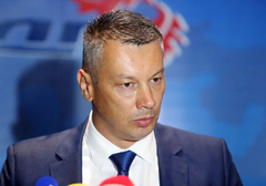 "Da li su Dodik i GO SNSD Prijedor smislili predstavu za javnost?" Nešić tvrdi da Pavlović NIJE PODNIO OSTAVKU