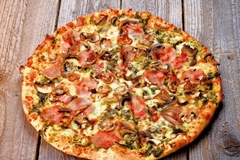 "TAKAV NAM JE BIZNIS PLAN" Pekar sa Hvara prodaje pizzu koja košta više od 100 KM