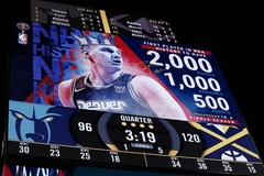 NIKO NIKAD U ISTORIJI NBA  Istorijska utakmica Nikole Jokića /VIDEO/