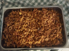 Čvarci koštaju kao suvo zlato, ali se rasprodaju za dan