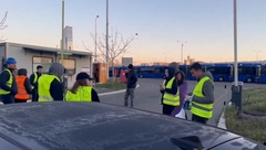Beograd: Bokiran izlaz iz garaže, ne vozi 130 tramvaja i 150 autobusa