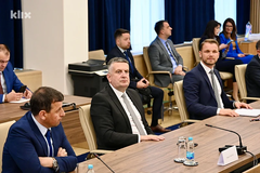 Ovo su ključne tačke sporazuma koji će Trojka iz RS-a ponuditi svima, osim SNSD-u