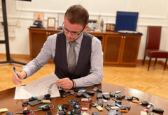 STANIVUKOVIĆ ISPUNJAVA PRVA OBEĆANJA "Ključevi od službenih vozila vraćeni poslije radnog vremena"