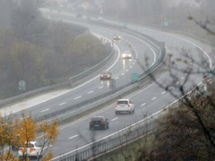 Putevi mjestimično zatvoreni zbog vjetra, ima i odrona