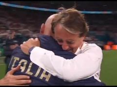 Izgubio sam Sinišu, pa još jednog brata... Manćiniju za tri sedmice preminuli najbolji prijatelji, potpuno je slomljen!