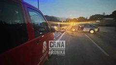 Teška nesreća u Hercegovini: Vatrogasci rezali automobile kako bi došli do putnika