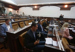 Tri banjalučka odbornika pozitivna na koronu, sjednica Skupštine odgođena