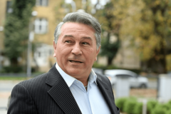 ZAVRŠENO SUĐENJE FOLKERU Halid Muslimović se tereti za nasilje nad ljubavnicom