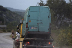 Pronađen kombi koji su koristili osumnjičeni za obijanje depoa Višeg suda