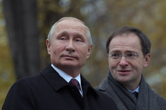 Ko je Vladimir Medinski kog Putin šalje u Istanbul?
