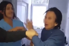Medicinske sestre se iživljavale nad staricom, šamarale je i šutirale /VIDEO/