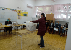 DOBOJ, SREBRENICA I MOSTAR Centralna izborna komisija BiH podnosi krivične prijave protiv članova biračkih odbora