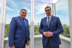 Dodik pali vatru, Vučić SMIRUJE TENZIJE: Šta se dešavalo na sastanku u Beogradu