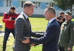 PALO POMIRENJE!!! Od šamara do srdačnog rukovanja Stanivukovića i Lukača