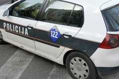 Mercedes udario djevojčicu, prebačena na UKC Tuzla