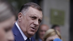 Guardian: "Dodikova porodica pregovarala s visokim zapadnim zvaničnikom o njegovom odlasku"