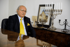 Jakob Finci smješten u Opću bolnicu u Sarajevu