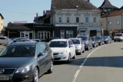 UPOZORENJE VOZAČIMA Gužva na granici i opasnost od odrona