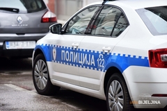 Stravičan zločin u Prnjavoru: Zaklao suprugu, sebi presudio strujom