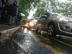 Mjestimično vlažni kolovozi