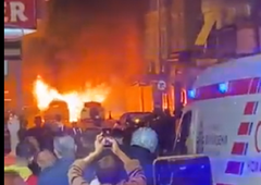 Eksplozija auto-bombe u Turskoj: Nova drama na ulicama Istanbula (VIDEO)