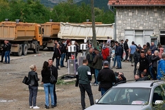 Na Jarinju mirno, građani odlučni da ostanu