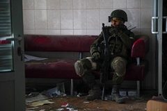 UŽIVO /VIDEO/ Bezakonje kod Kijeva; Zapad isporučuje borbena vozila Ukrajini;"Putin je nemilosrdan"