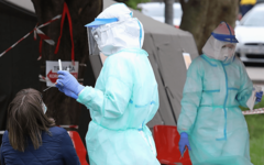 Testiranje na COVID-19 u kliničkim centrima u Sarajevu i Mostaru obustavljeno za građane SBK