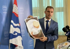 "Čekam da Đajić kaže da ovo nije istina" Stanivuković tvrdi da ovako izgledaju obroci porodilja u UKC