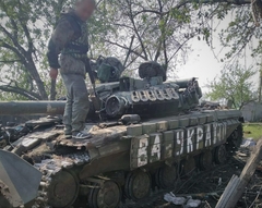 UŽIVO/VIDEO/ SAD šalju najmodernije oružje? Putin prvi put napušta Rusiju; Čečeni "zarobili" oružje sa Zapada