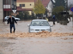 Noć u Sarajevu protekla mirno, rijeke su u svojim koritima