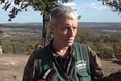 Kupio dva hektara zemlje i poklonio placeve komšijama