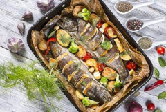 POSNO JELO: pečena garnirana pastrmka