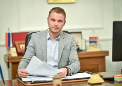 "PONOSNI NA ONO ŠTO IMAMO, ALI NE DA BI PRKOSILI" Gradonačelnik Banjaluke čestitao Dan Republike Srpske