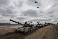 Pod pritiskom Rusa, jedinice Oružanih snaga Ukrajine počinju da napuštaju selo Urožajnoje