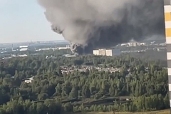 Velik požar u Sankt Peterburgu (VIDEO)