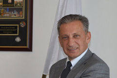 IZ OBA PORUČUJU “Predali smo personalni dosije direktora Osmana Mehmedagića”