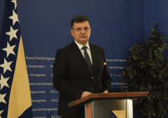 TEGELTIJA PRECIZIRAO "BiH kreće u direktnu nabavku Fajzerove, ruske i kineske vakcine"