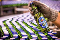 Hajneken napustio Rusiju, prodao svoje pivare za jedan evro