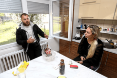 Zbog nelegalne gradnje dvorište puno djece ostaje neograđeno